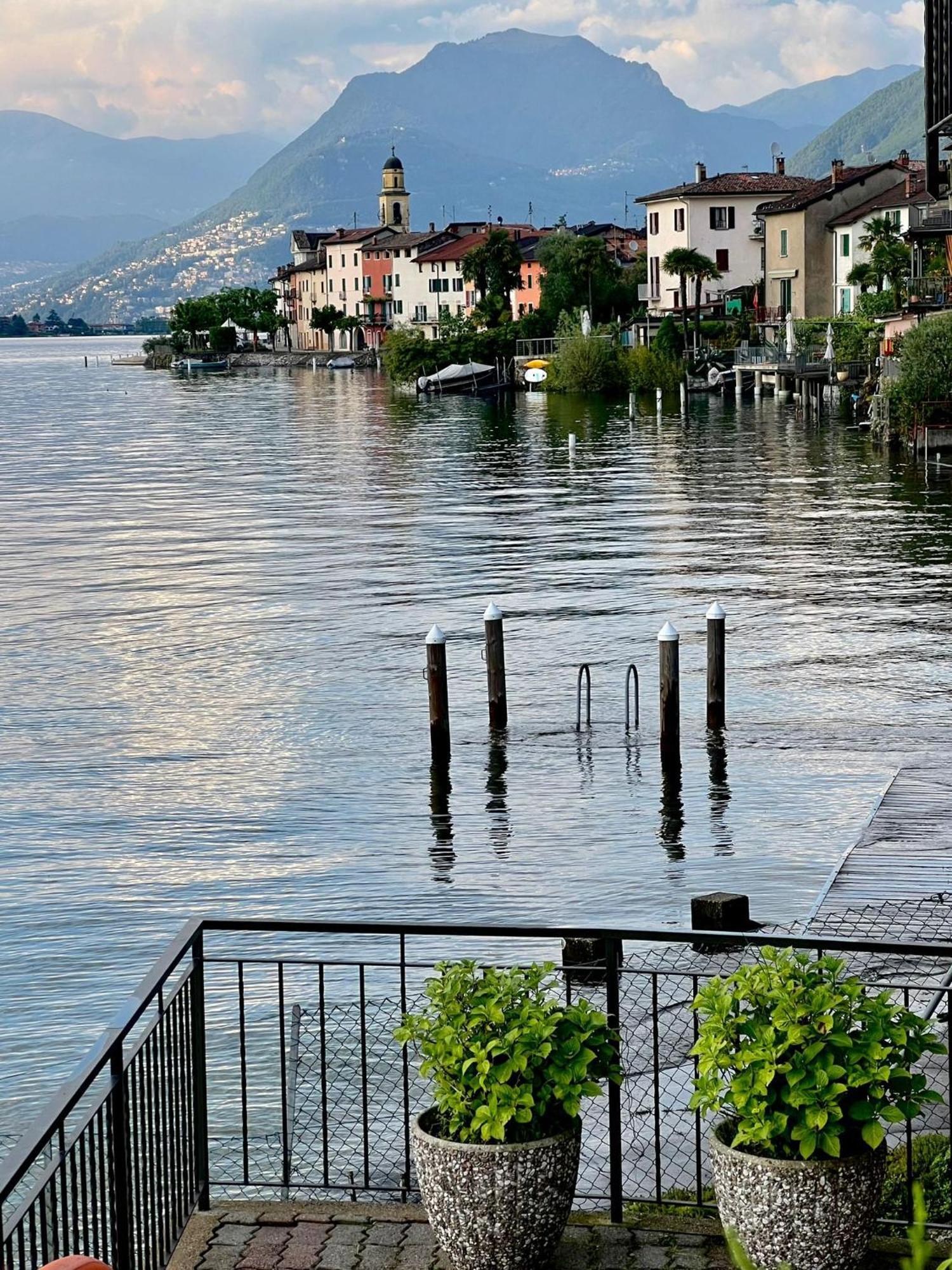 Casa Dora Apartment Brusino Arsizio Luaran gambar